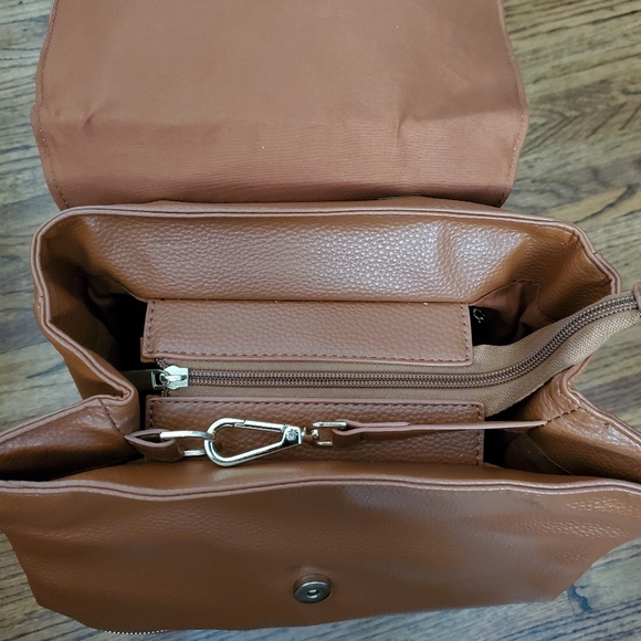 Vegan Leather, Doterra essential 15ml oil and resource brown back pack purse. - Picture 2 of 7